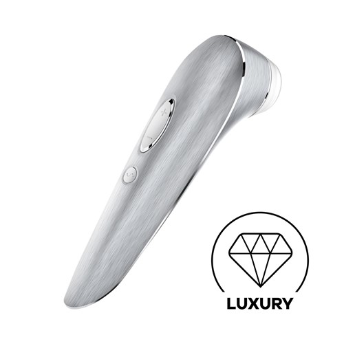 Satisfyer Luxury High Fashion luxury feature shot