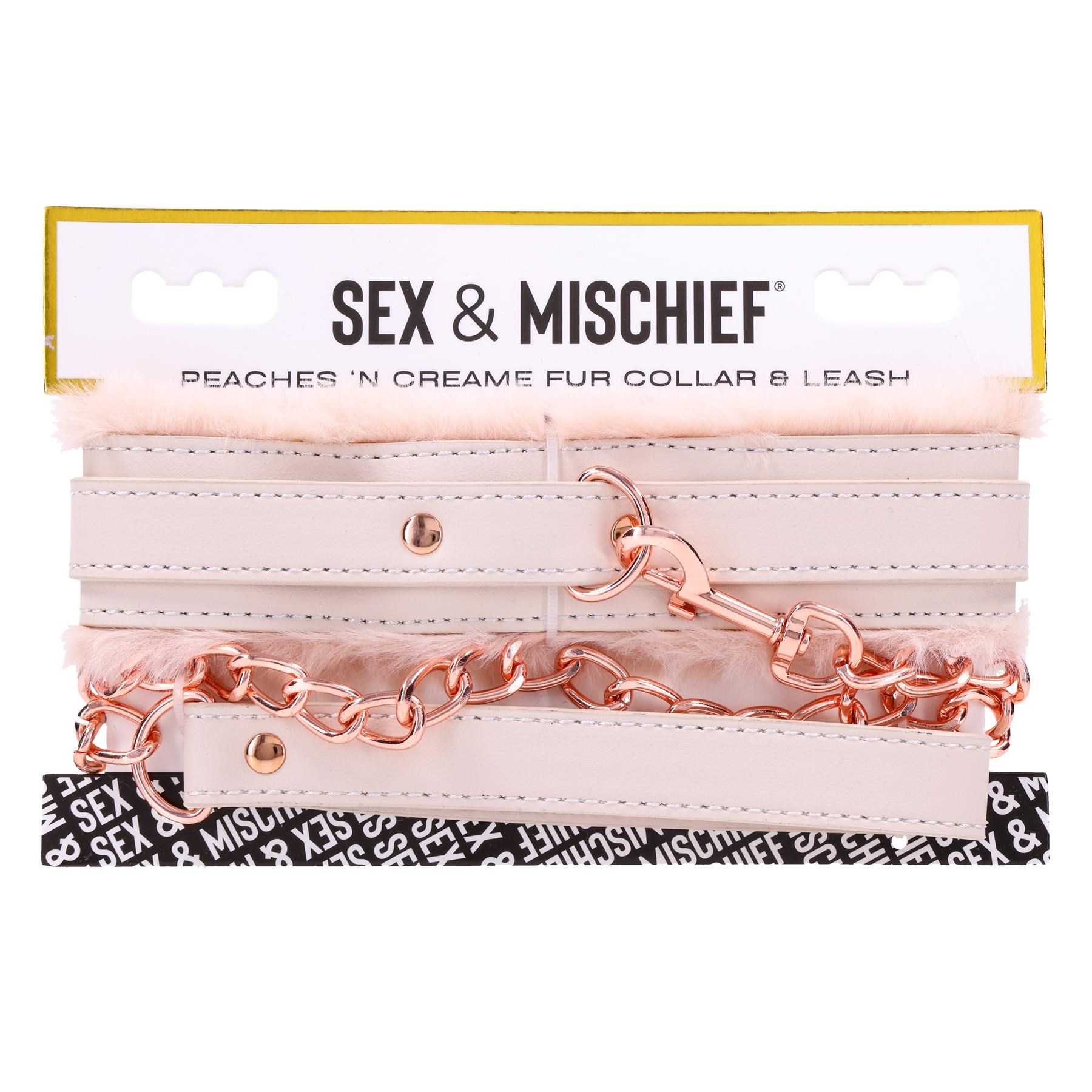 Peaches 'N Creame Fur Collar and Leash in package