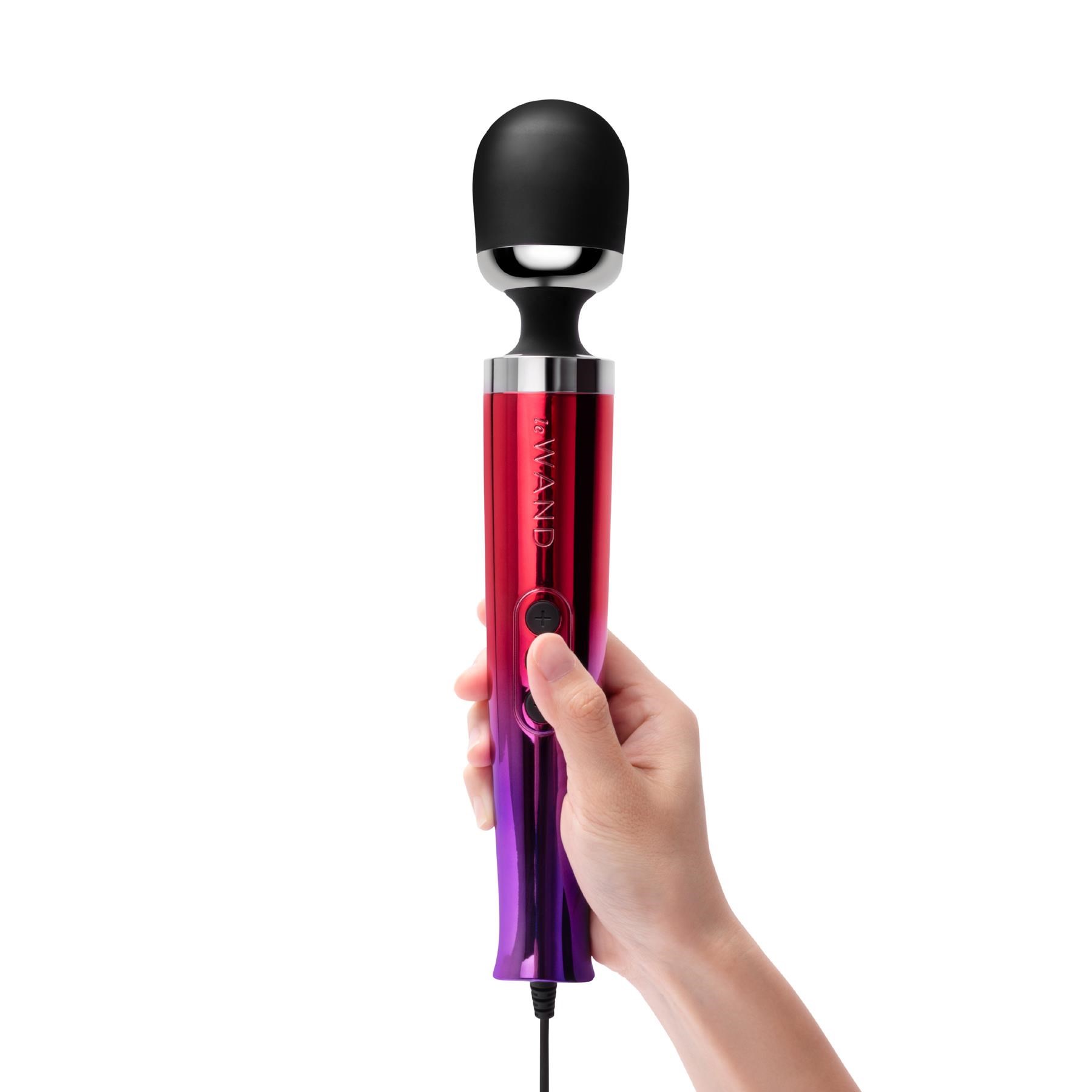 Le Wand Die Cast Wand Massager in hand