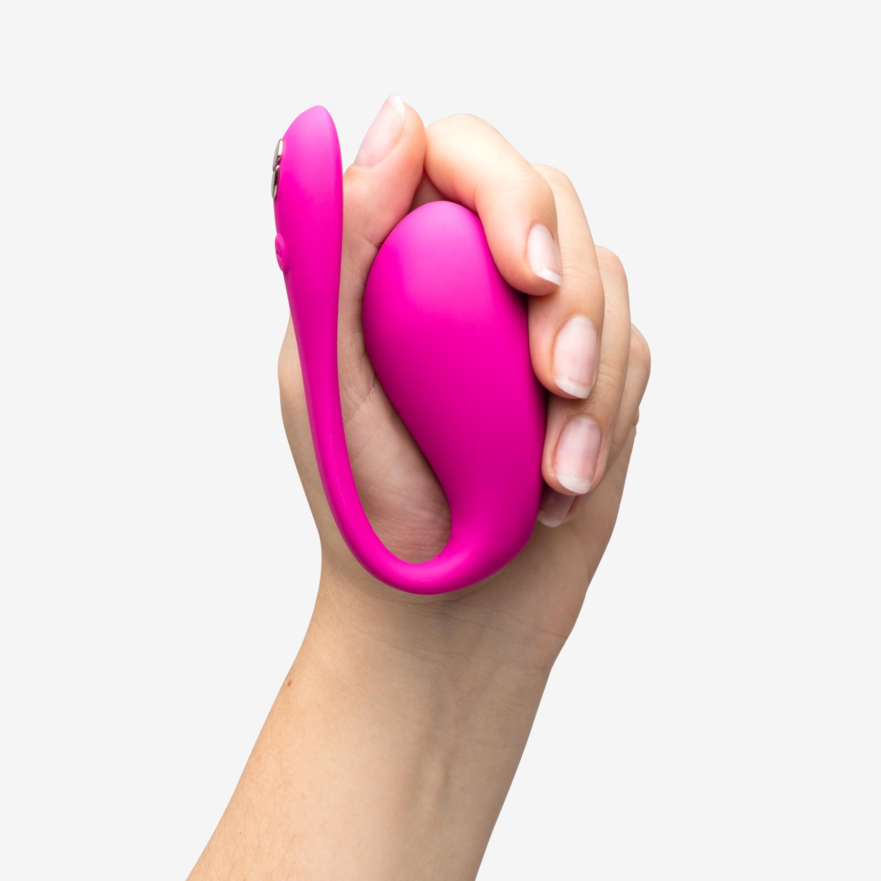 WE-VIBE JIVE 2 COUPLES VIBRATOR in hand